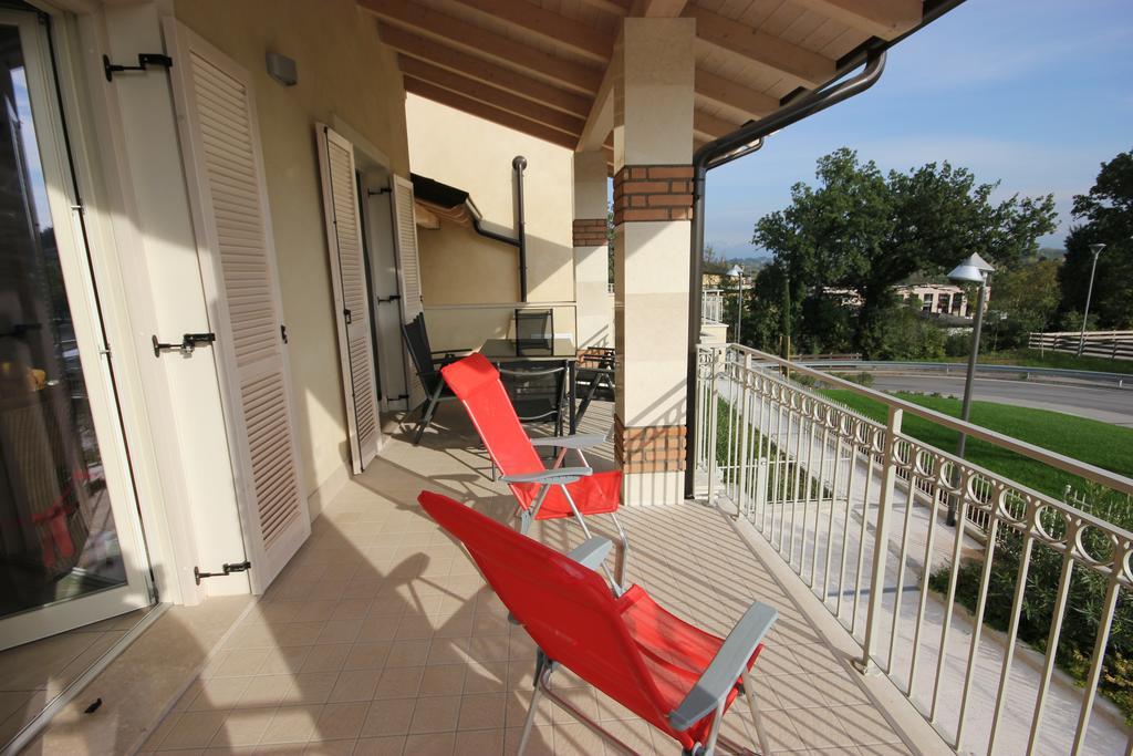 Appartamento Quadrivium Castelnuovo del Garda Habitación foto