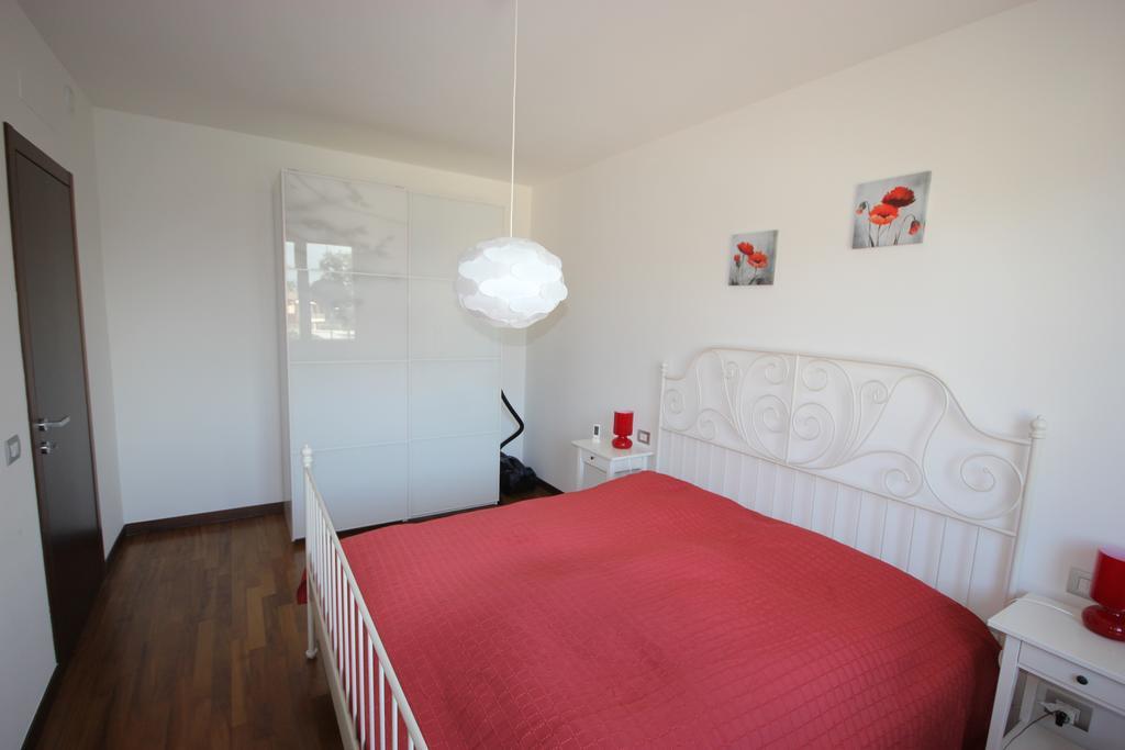 Appartamento Quadrivium Castelnuovo del Garda Habitación foto